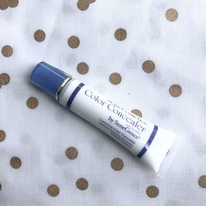 Corrective color white concealer